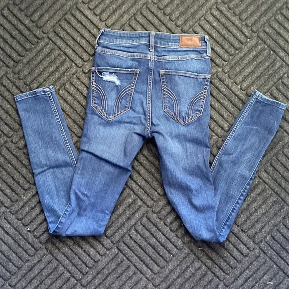 Hollister high rise super skinny jeans - Picture 3 of 6